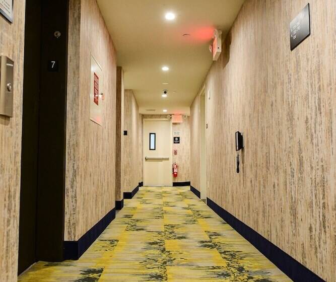 Hôtel Super 8 By Wyndham Bronx Near Botanical Garden