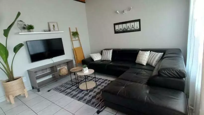 پانسیون Mucha Airbnb