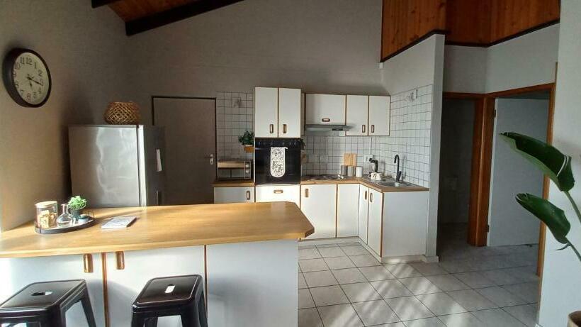 پانسیون Mucha Airbnb