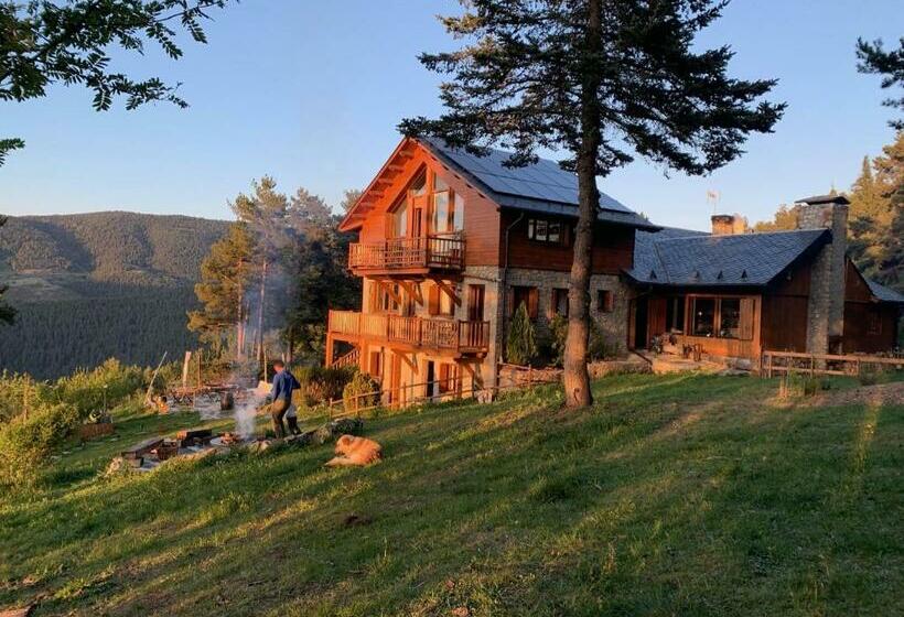 Отель Minds & Mountains Eco Lodge