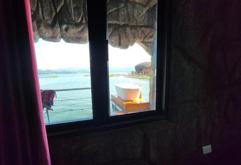 渡假胜地  บ้านไร่ วรรณ วาลย์ รีสอร์ท