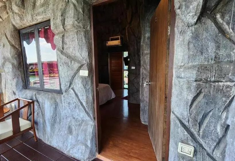 Lomakeskus บ้านไร่ วรรณ วาลย์ รีสอร์ท