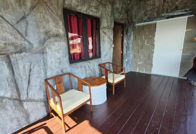 Lomakeskus บ้านไร่ วรรณ วาลย์ รีสอร์ท