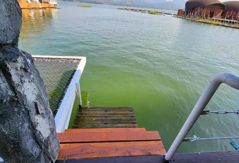 Lomakeskus บ้านไร่ วรรณ วาลย์ รีสอร์ท