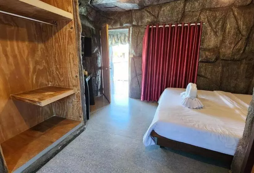 Lomakeskus บ้านไร่ วรรณ วาลย์ รีสอร์ท