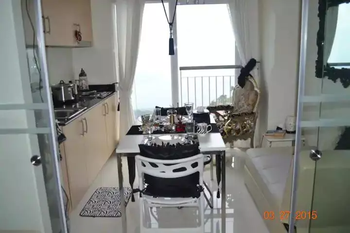 Staycation At Tagaytay 1733 Wind Residences With Taal Lake View Wifi And Free Parking
