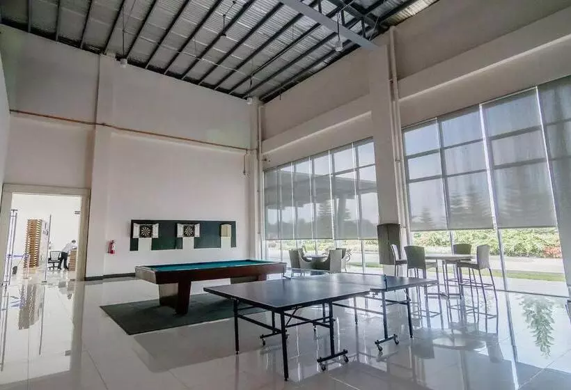 Staycation At Tagaytay 1733 Wind Residences With Taal Lake View Wifi And Free Parking