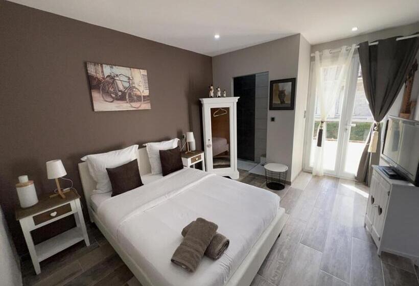 مبيت وإفطار Chez Saliha Et Serge