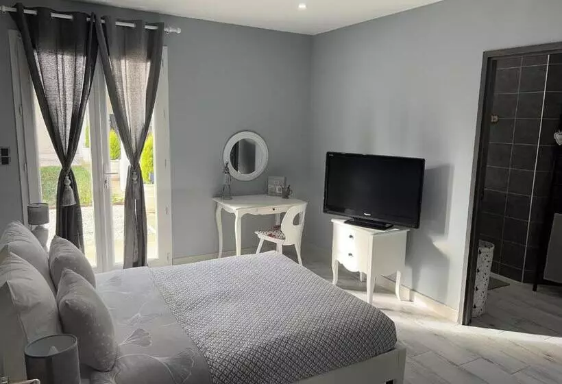 Aamiaismajoitus (B&B) Chez Saliha Et Serge