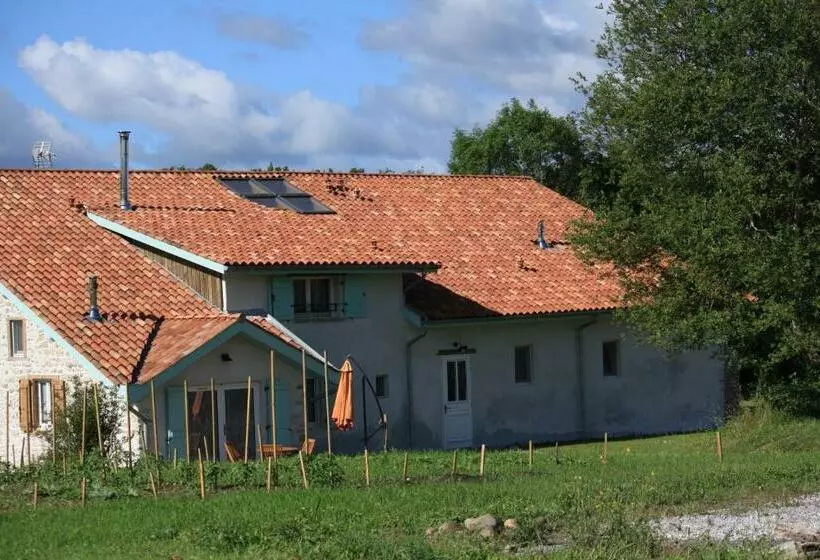 Aamiaismajoitus (B&B) La Maison Des Eyres   Chambres