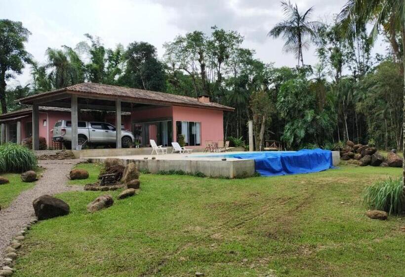 Bed & Breakfast Pousada Morretes Arraial