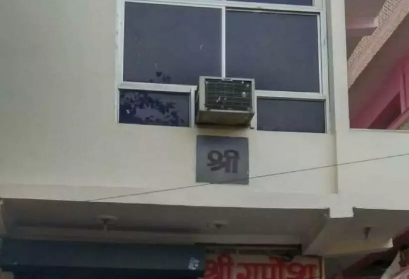 ホテル Shree Ganesh, Jhansi