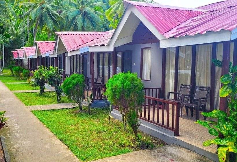 هتل The Aroma Resort