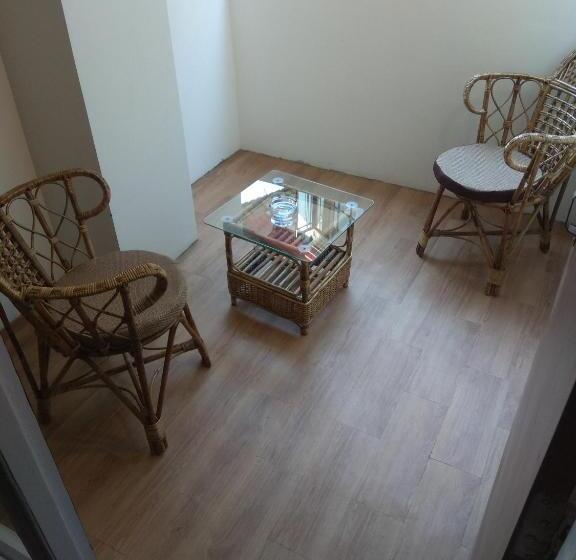 Golden Peaks Hotel & Restaurant