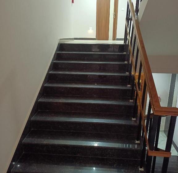 Golden Peaks Hotel & Restaurant