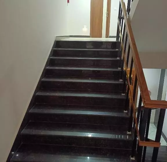 Golden Peaks Hotel & Restaurant