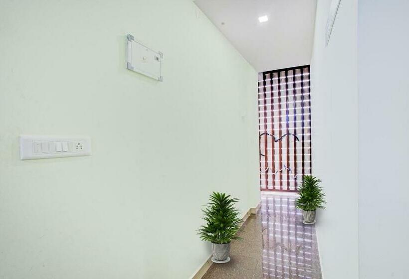 Отель Spot On Anugraha Residency