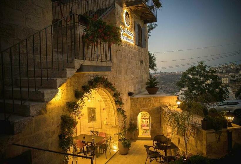 هاستل Farah Locanda