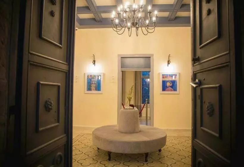 هاستل Farah Locanda