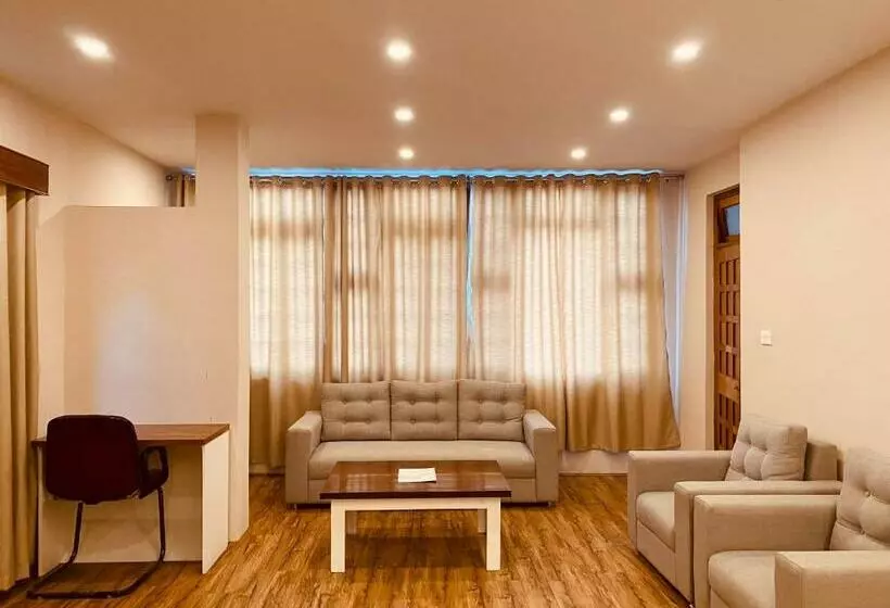 تختخواب و صبحانه The Apartment