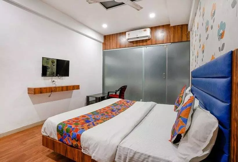 Fabhotel The Valentine   Udhna Road