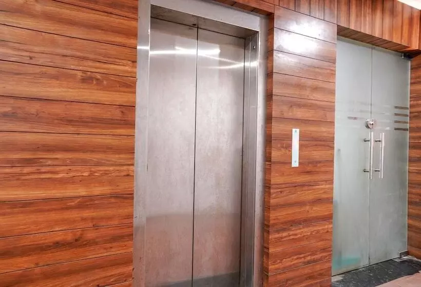 Fabhotel The Valentine   Udhna Road