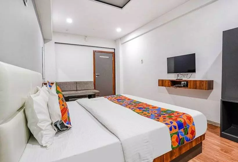 Fabhotel The Valentine   Udhna Road