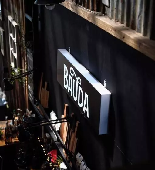 ホテル & Café Bauda