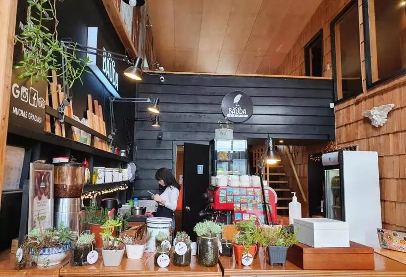 ホテル & Café Bauda