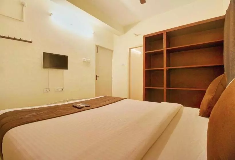 ホテル O Yazhini Service Apartment Near Jazz Cinemas Luxe