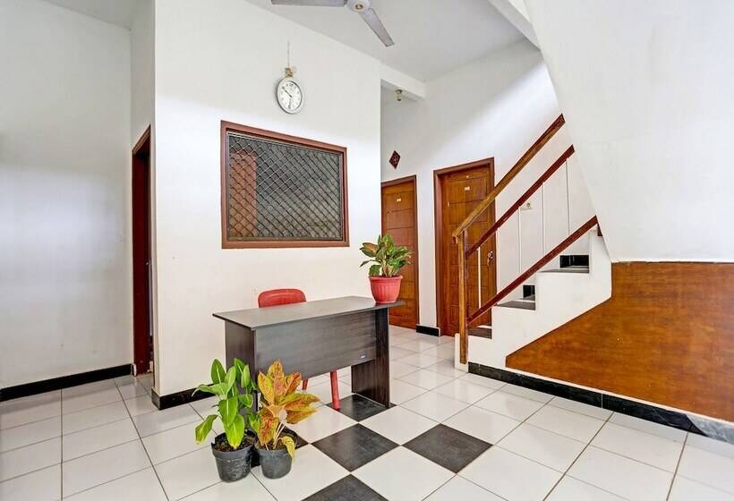 هتل Oyo 91773 Ab Homestay