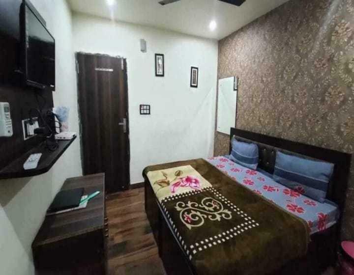 Hotelli Pop 92229  D 18