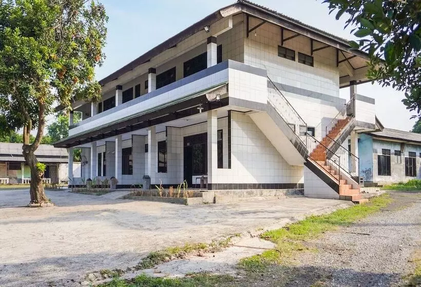 ホテル Spot On 91797 Mutiara Guest House