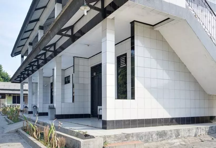 ホテル Spot On 91797 Mutiara Guest House