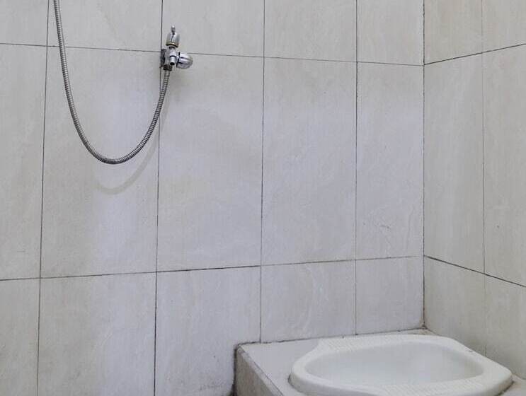 בית מלון כפרי Spot On 91797 Mutiara Guest House