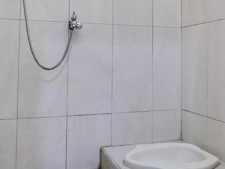 ホテル Spot On 91797 Mutiara Guest House