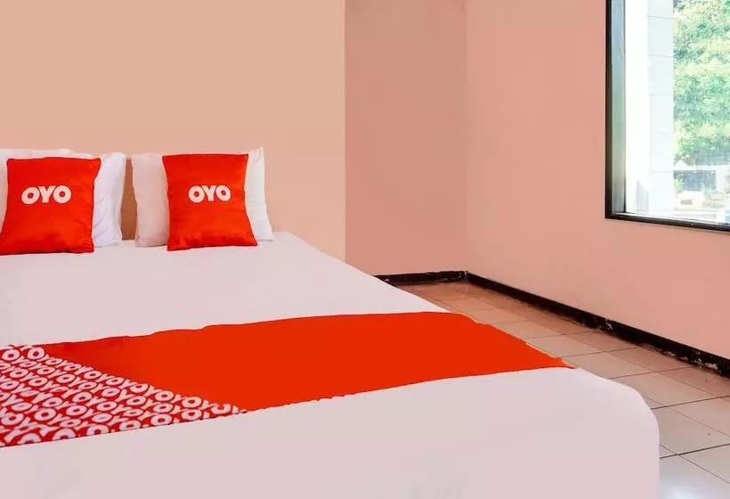 ホテル Spot On 91797 Mutiara Guest House