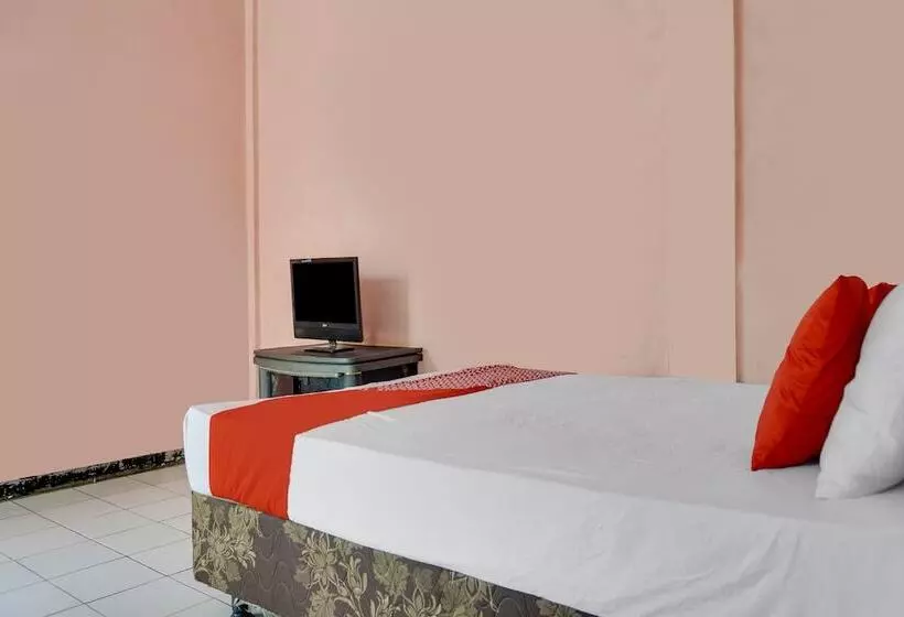 ホテル Spot On 91797 Mutiara Guest House