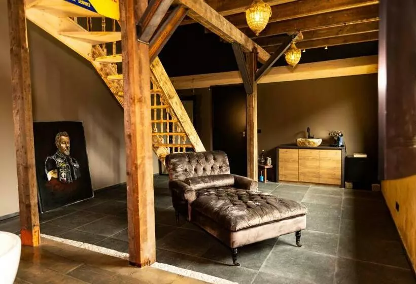 Vet   Bed & Breakfast