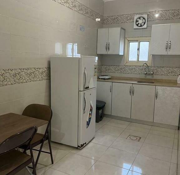 בית מלון כפרי شموخ جازان للشقق المخدومة