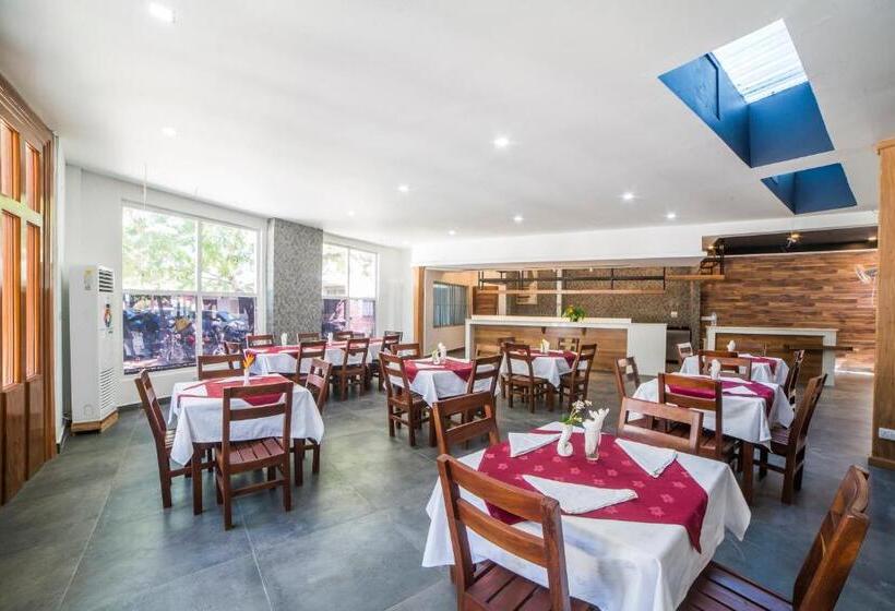 ホテル Maisara Deluxe Zanzibar