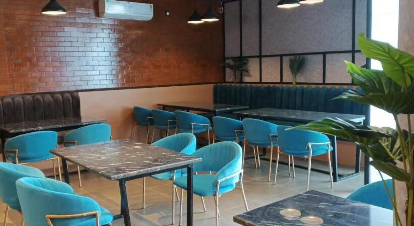 Отель The Coral Kanyakumari