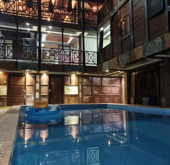 هتل Weycha Bayhouse