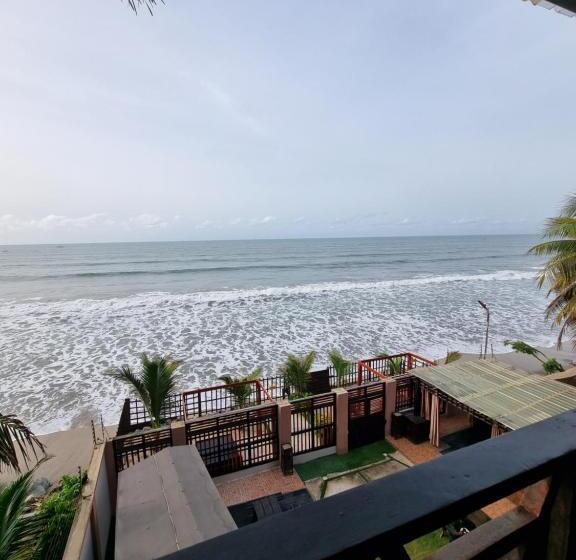 هتل Weycha Bayhouse