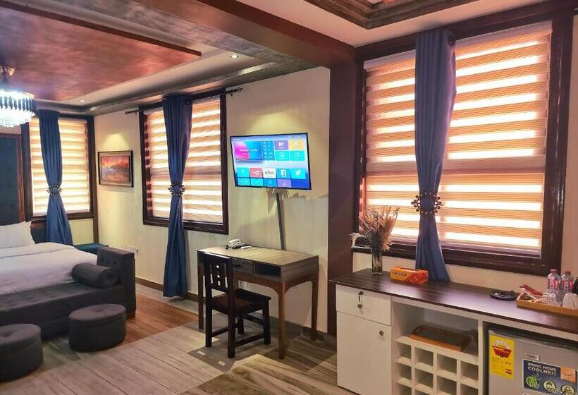 هتل Weycha Bayhouse