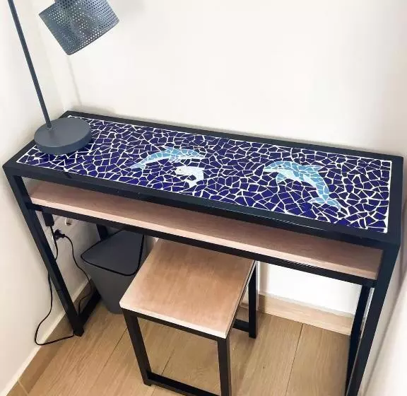 پانسیون New Rooftop Gem With Stunning Oceanview