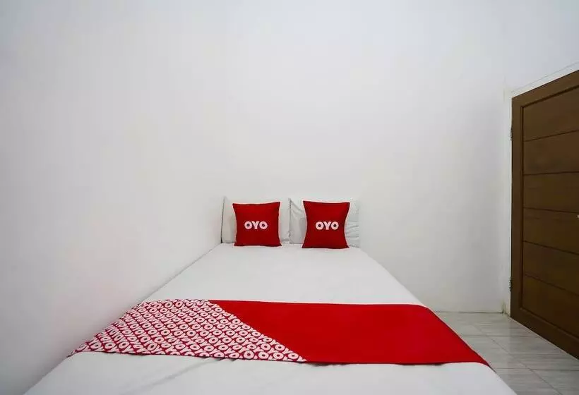 ホテル Oyo 91746 Kost Sedati Syariah