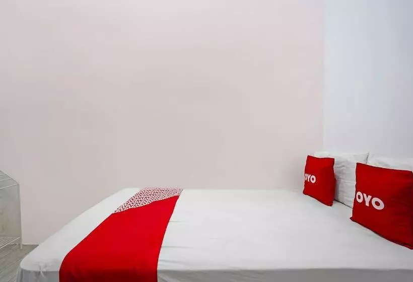 ホテル Oyo 91746 Kost Sedati Syariah