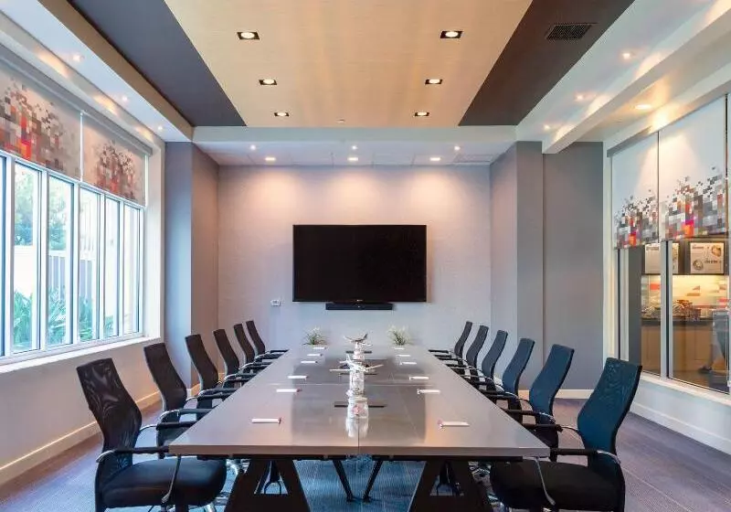 ホテル Aloft Tampa Downtown