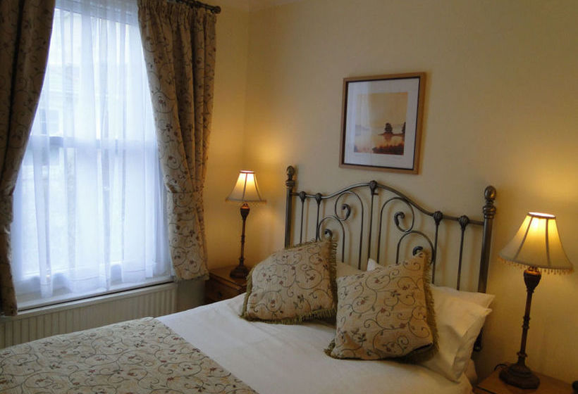 בית מלון כפרי Avenue Park Guest House